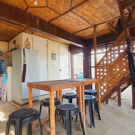Calatagan'S Bahay Kubo - With Beach Access Ngoại thất bức ảnh