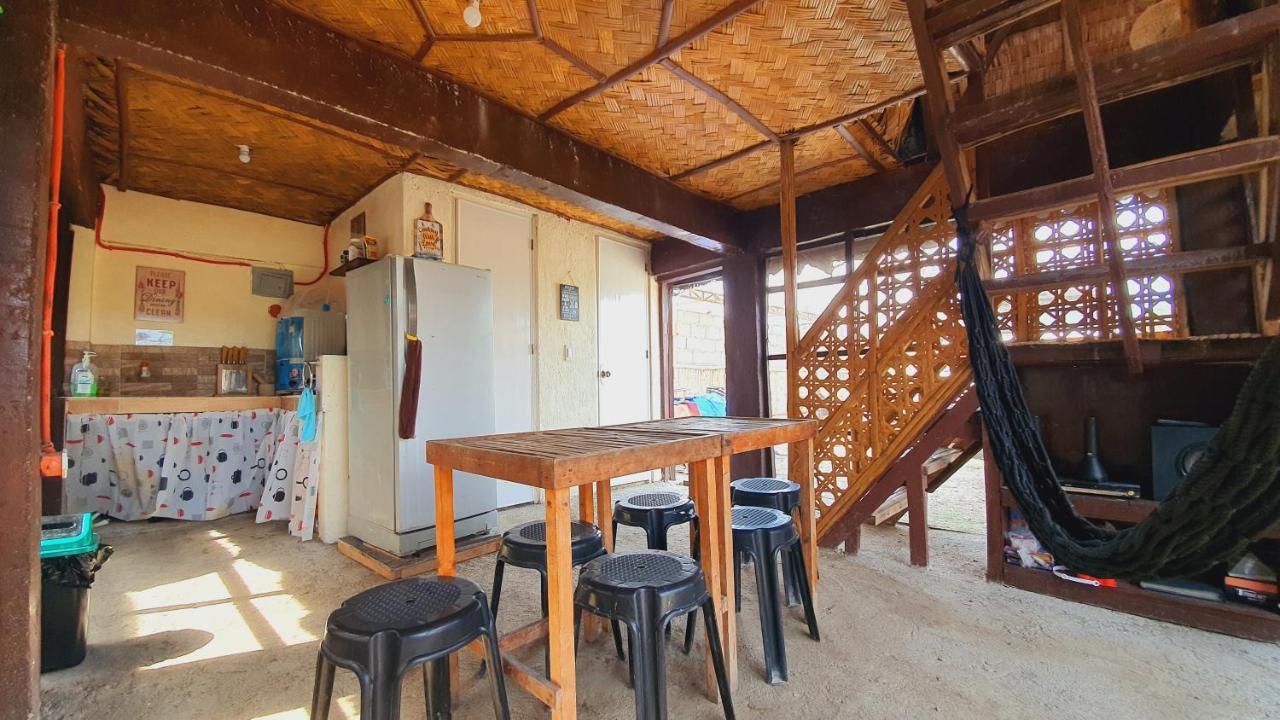 Calatagan'S Bahay Kubo - With Beach Access Ngoại thất bức ảnh